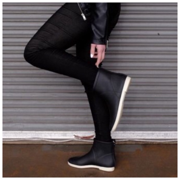 alice and whittles rain boots